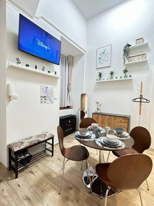 Charming Central Home In The Heart Of Budapest - Apartment Baby Loic ภายนอก รูปภาพ